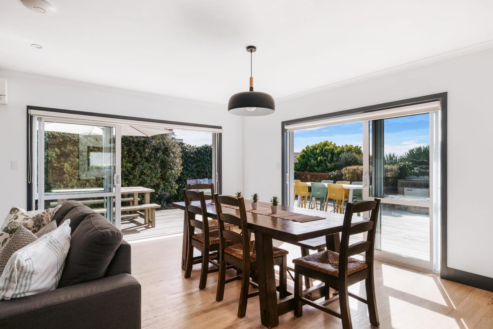 Seaside Beach Retreat - Outdoor Living Vila Mount Maunganui Exterior foto