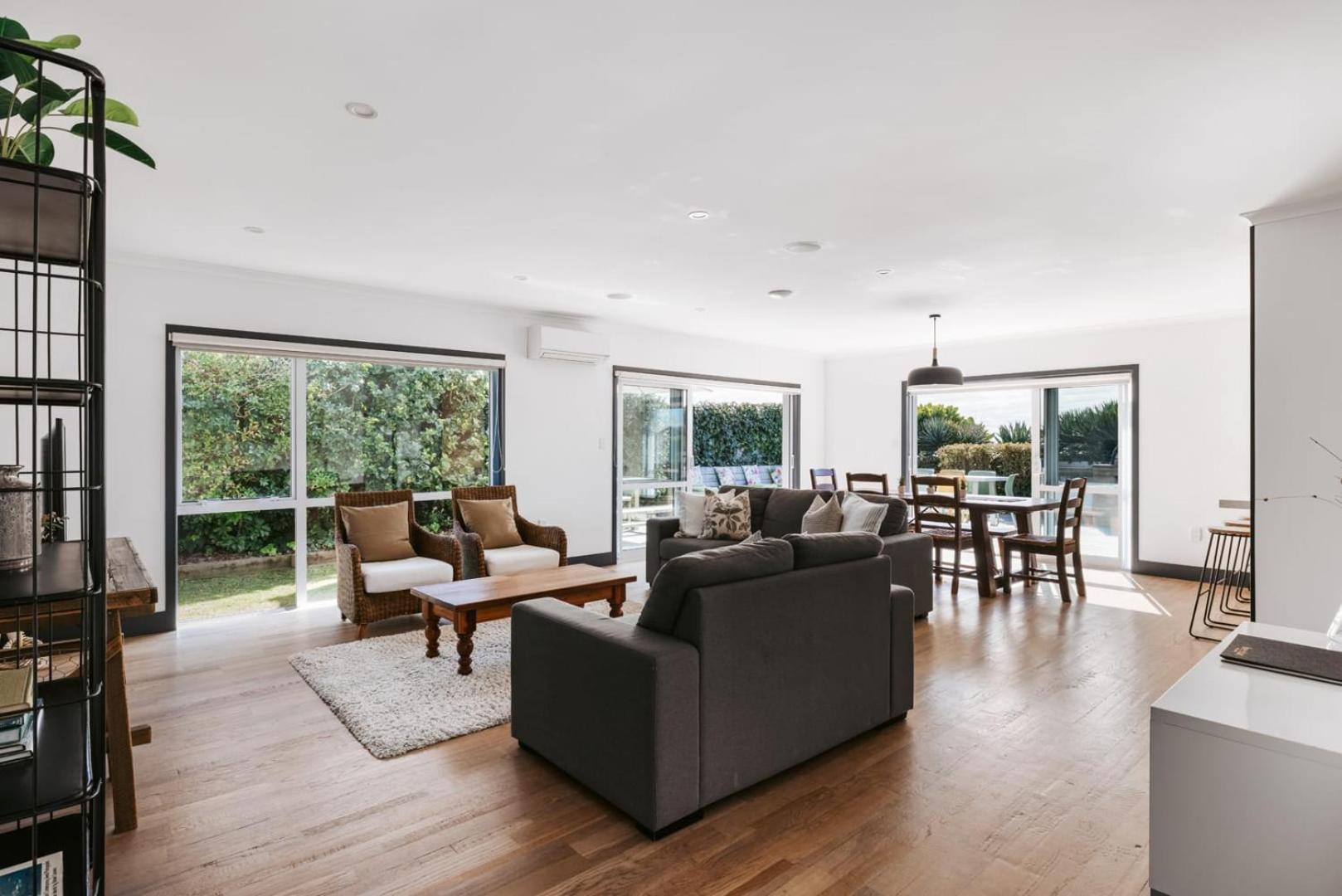 Seaside Beach Retreat - Outdoor Living Vila Mount Maunganui Exterior foto